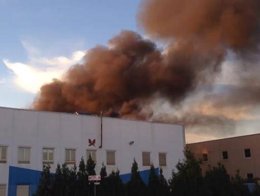 Terra dei Fuochi: ancora diossina per i residenti, in fiamme fabbrica di vernici