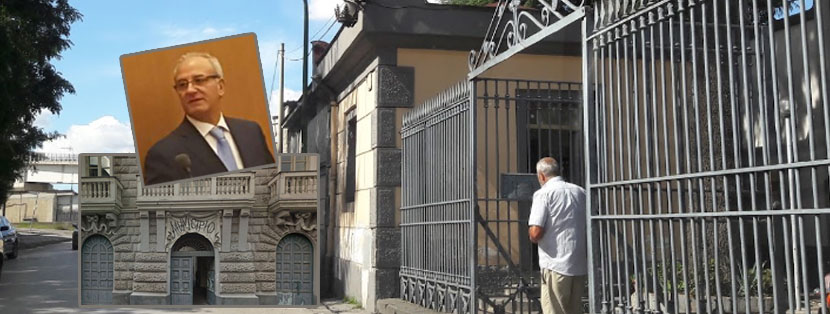 Cardito. Il consigliere Chiacchio al cimitero con i cittadini per ascoltare le loro istanze