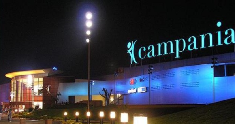 Ruba e aggredisce la vigilanza al Centro Campania, arrestato 54enne di Afragola