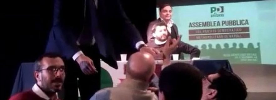 Rissa sfiorata alla direzione provinciale del PD di Napoli