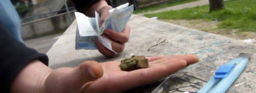 Casoria e Casavatore: I Carabinieri arrestano due pusher