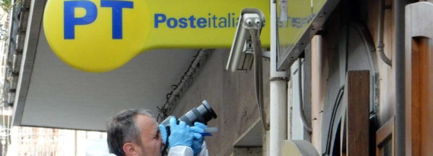 Sant’antimo, rapina all’Ufficio Postale: paura tra gli impiegati