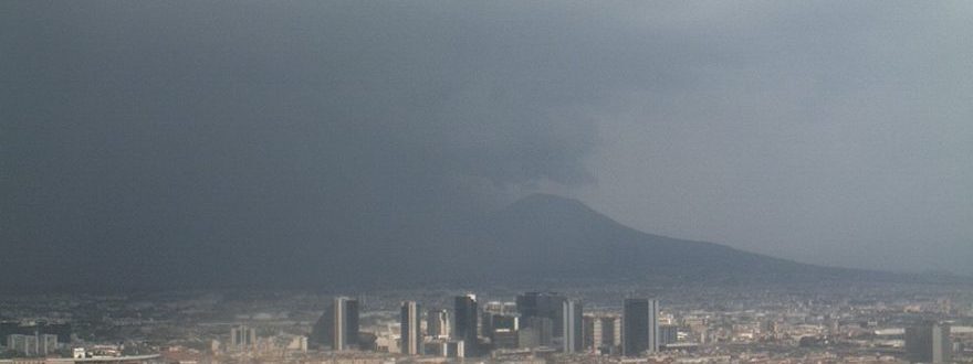 Temporale violento, allagamenti nell’area a nord di Napoli