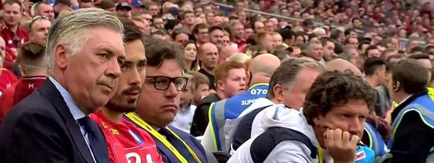 È solo un’amichevole ma questo Napoli preoccupa i tifosi