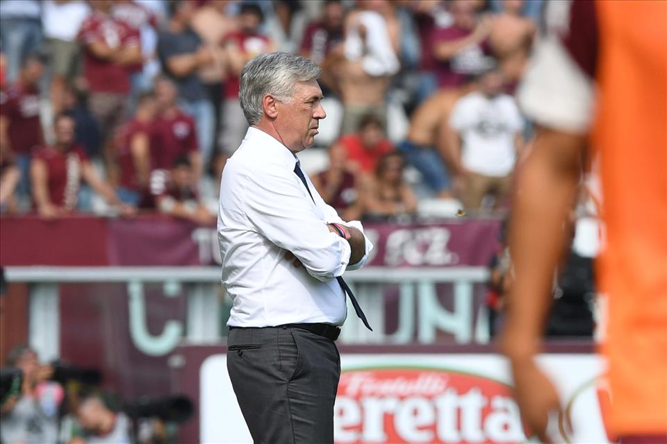 Carlo Ancelotti e il suo specchio riflesso