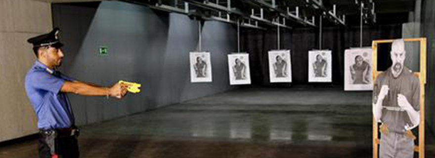 Arriva il Taser, la pistola ad impulsi elettrici, in dotazione a Carabinieri e Polizia