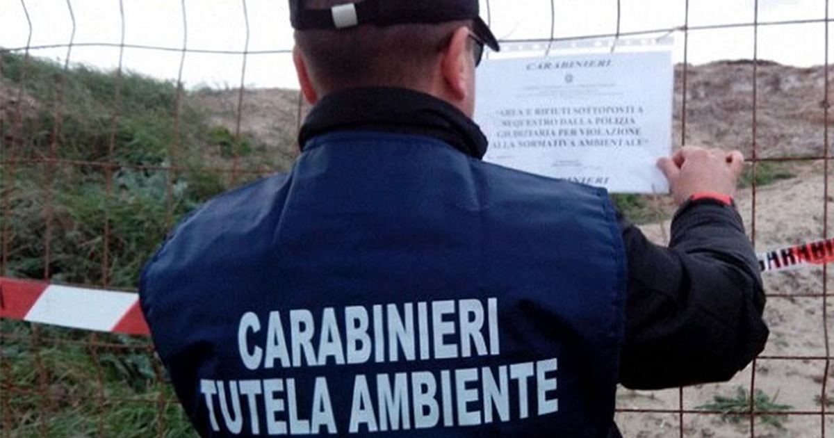 Aversa: Sequestrata discarica abusiva con 4000 metri cubi di rifiuti speciali