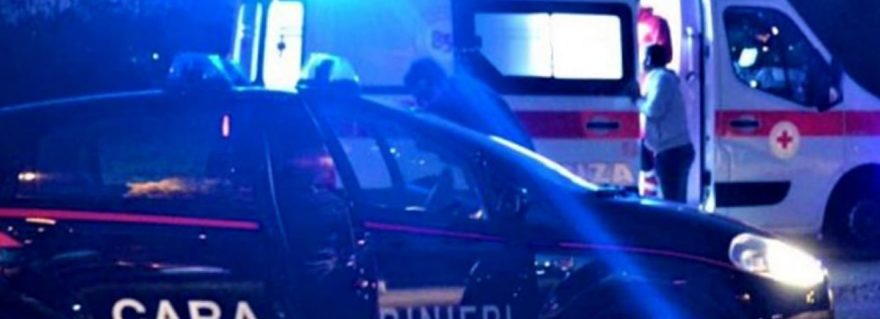 Casoria: Ragazza si lancia nel vuoto, salvata da una tettoia