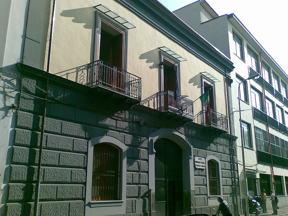 Frattamaggiore, polemica al liceo Durante per “la settimana dello studente”. La dirigenza risponde