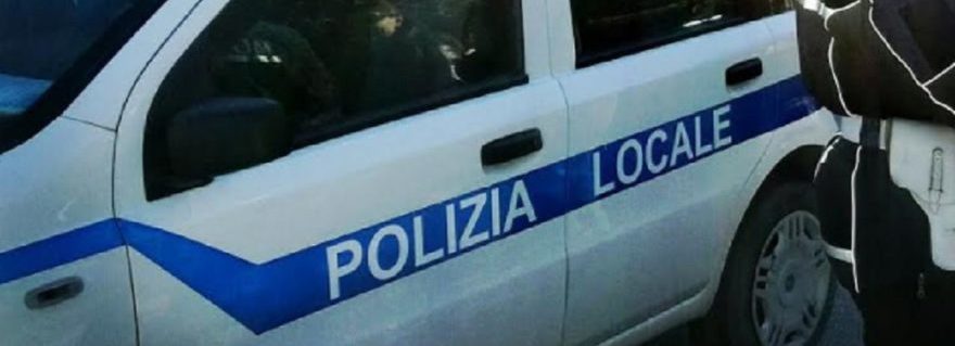 Occupano abusivamente la casa del custode della scuola, interviene la Polizia Locale di Sant’Antimo