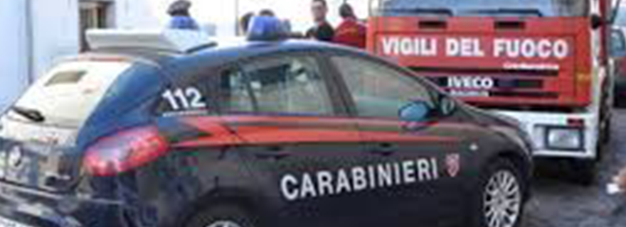 Incendio coinvolge 5 auto ad Aversa: Provvidenziale l’intervento dei Carabinieri