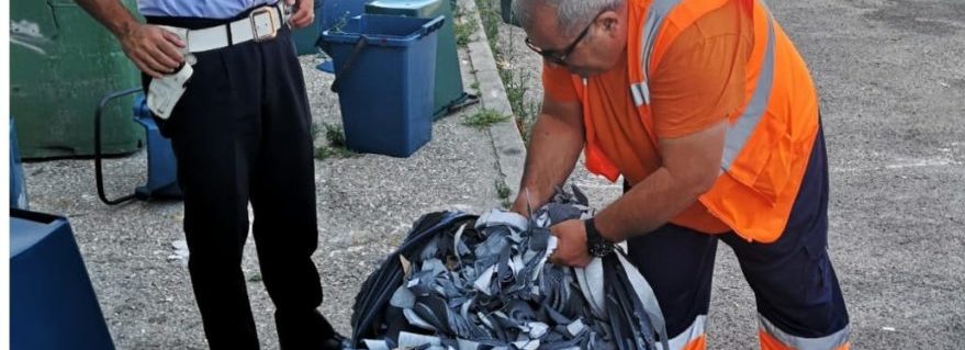 Frattamaggiore: roghi di rifiuti tessili, bloccati gli sversatori seriali, tre persone nei guai