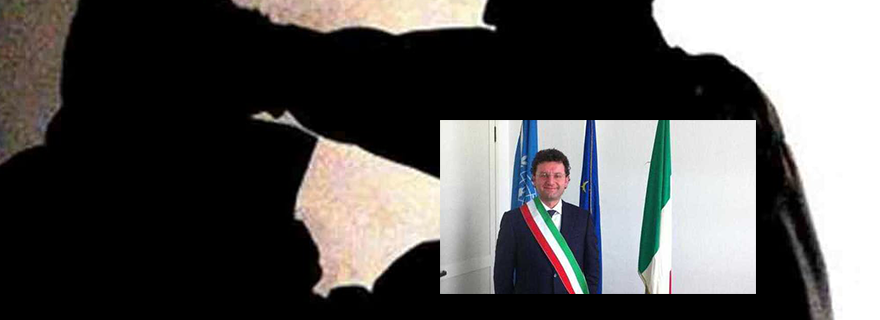 Acerra: aggredito nella notte di San Silvestro il Sindaco Lettieri