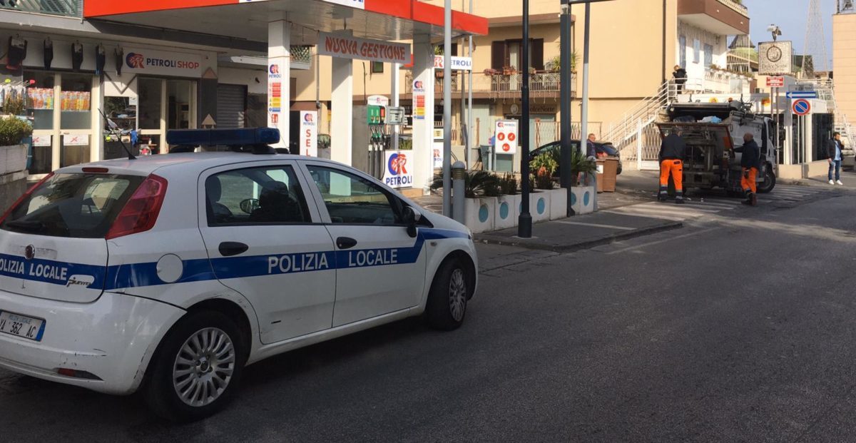 Sant’Antimo: Sequestrato distributore di carburanti