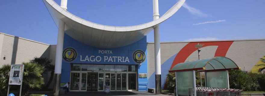 Giugliano: Odore di gas all’Auchan, arrivano i Vigili del Fuoco ma non è la prima volta