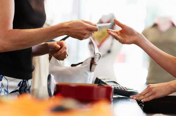 Emergenza Coronavirus e scontrini fiscali: gli utenti segnalano esercenti su Frattamaggiore che non li emettono