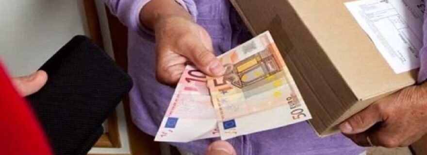 Da Acerra a Posillipo: 26enne truffa un’anziana e ruba 4mila euro, arrestato