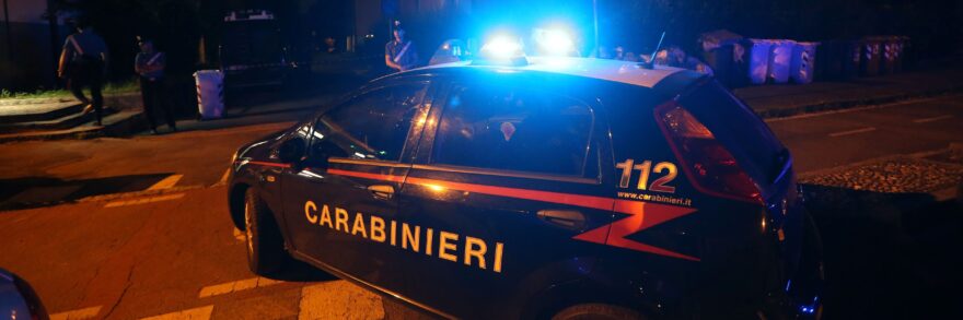 Afragola: Carabinieri arrestano alcune persone in via Russo