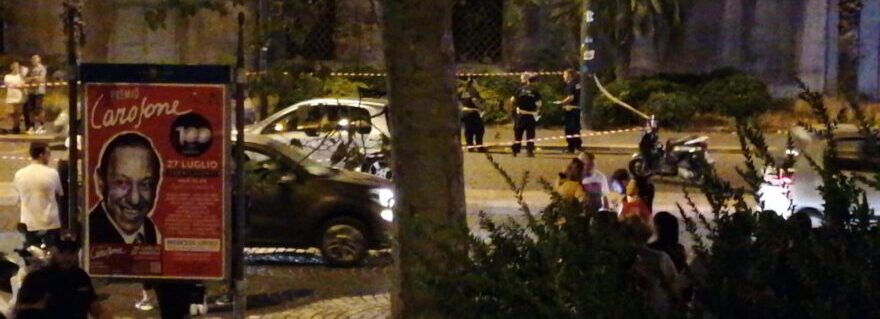 Napoli: Tragedia in Piazza Carlo III, 15enne travolta e uccisa da una Smart