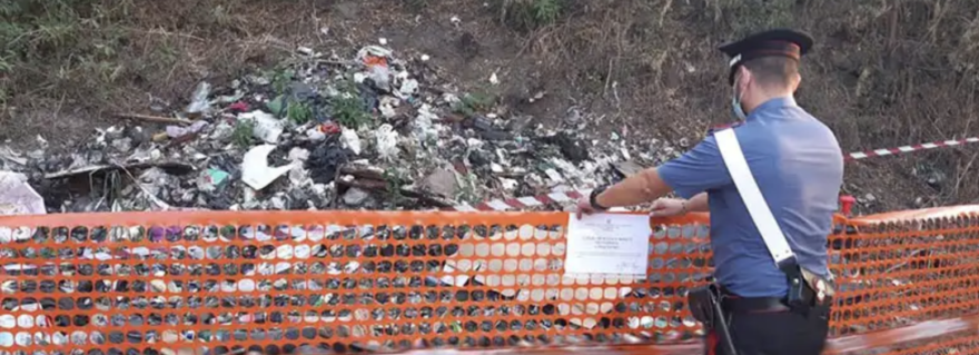 Pomigliano, incendia rifiuti tossici in campania: denunciato un uomo