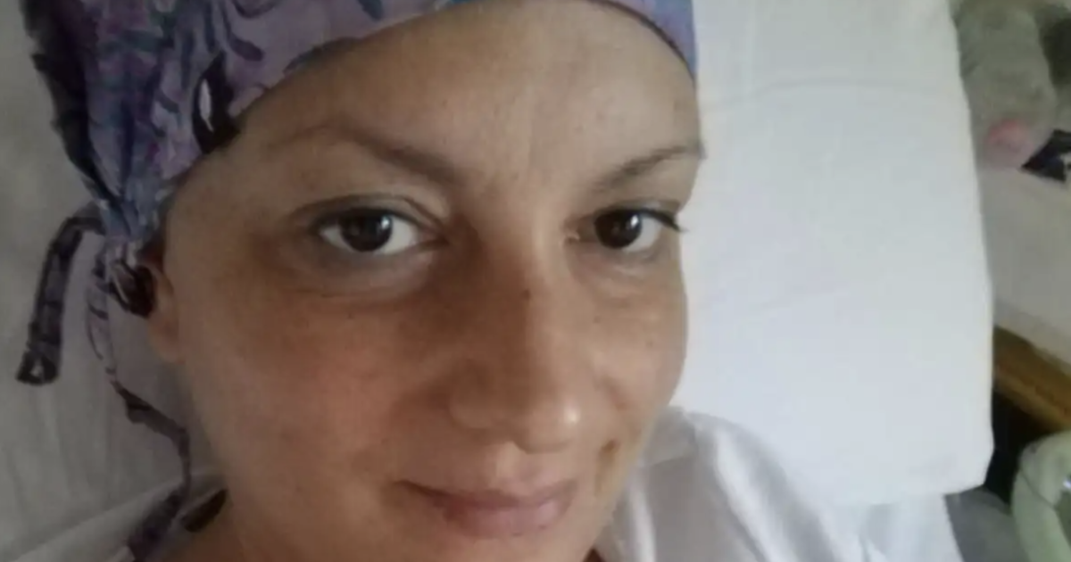 Napoli, con il tumore al seno continua la gravidanza: nasce Aurora