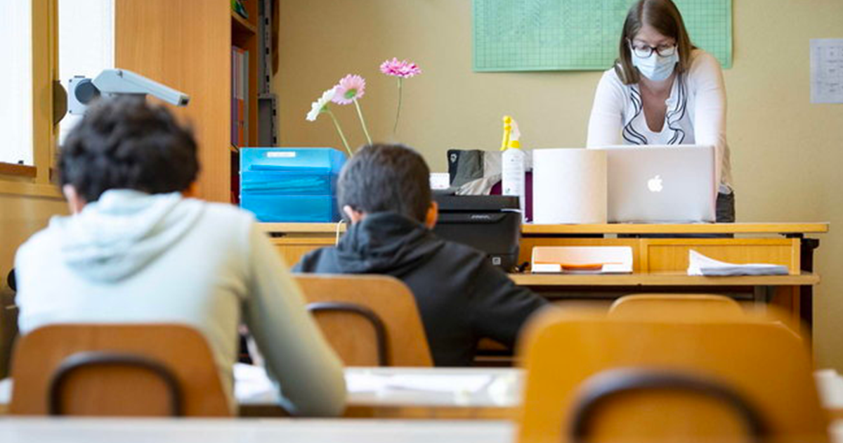 Casal di Principe: insegnante positiva al Covid, scuola chiusa per sanificazione