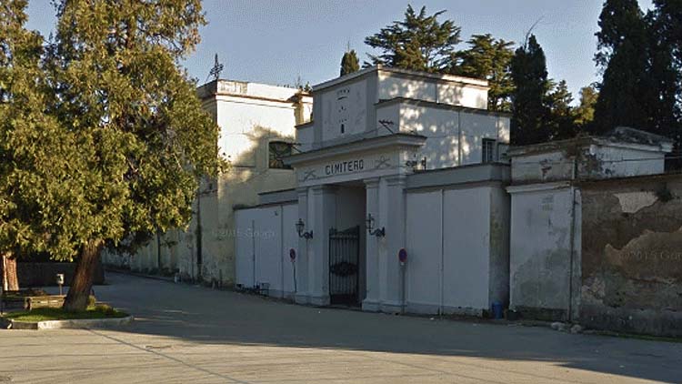 Maddaloni, disposta la chiusura del Cimitero per 3 giorni