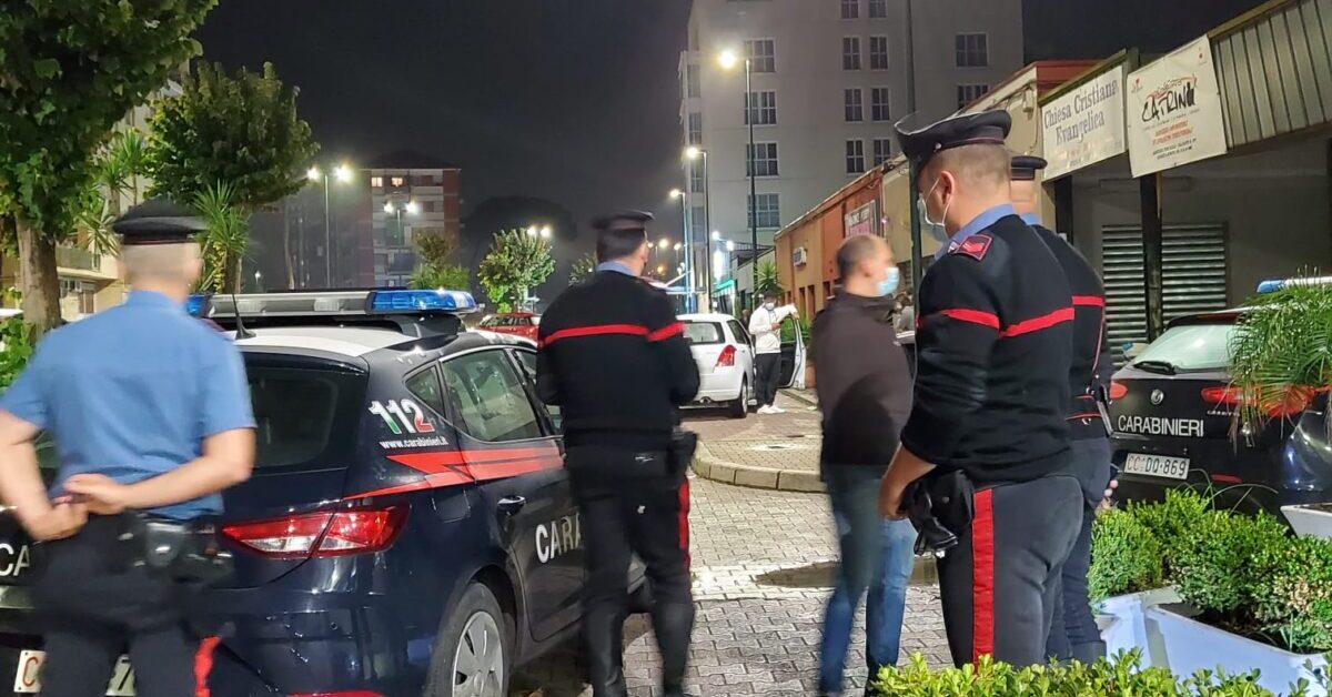 Ponticelli: agguato davanti ad un bar, rimasto ferito gravemente 23enne