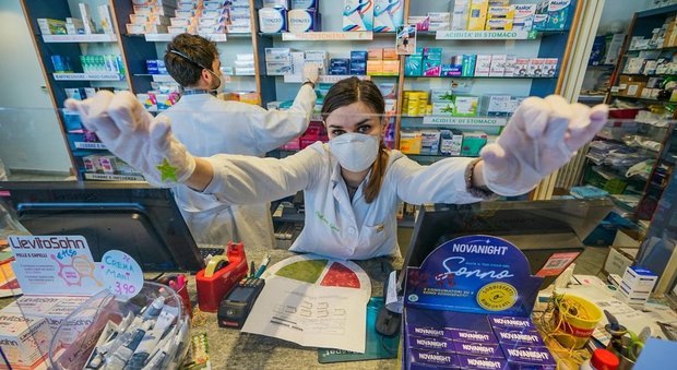 Voucher farmaceutici ai positivi: La proposta dei consiglieri di Lusciano