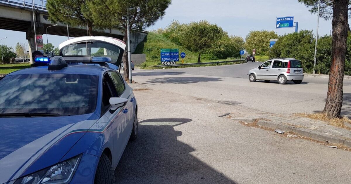 Afragola: Uomo vaga sull’asse mediano, interviene la Polizia