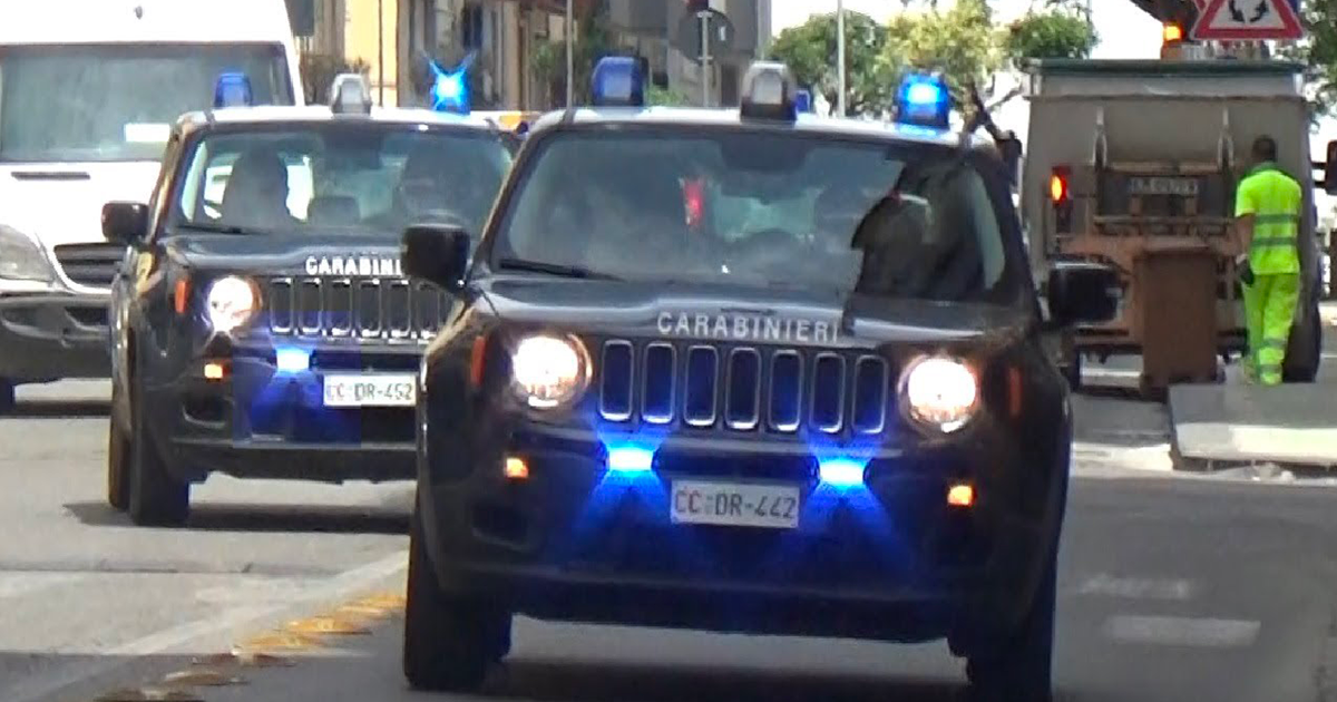 Casoria: sorpreso mentre rubava un auto, arrestato 46enne