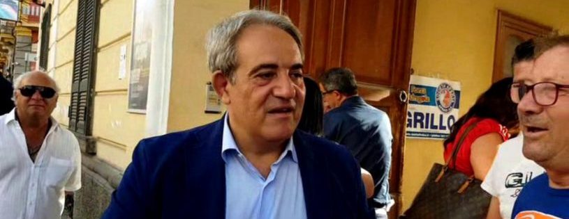 “PIENO SOSTEGNO E SOLIDARIETA’ AL SINDACO CLAUDIO GRILLO”: L’ASSESSORE AFFINITO ALZA GLI SCUDI IN DIFESA DELLA SUA MAGGIORANZA