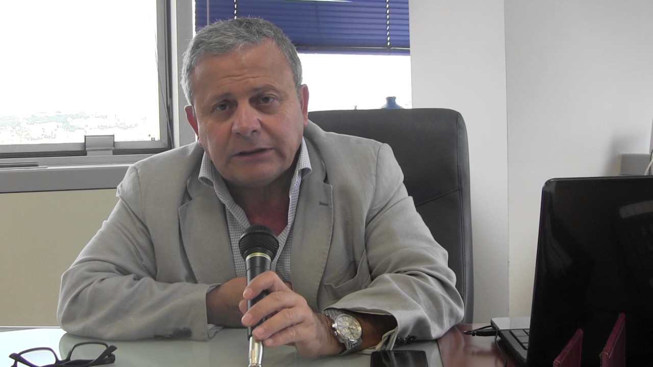 Napoli, partono i sondaggi telefonici: “Chi volete come Sindaco?”