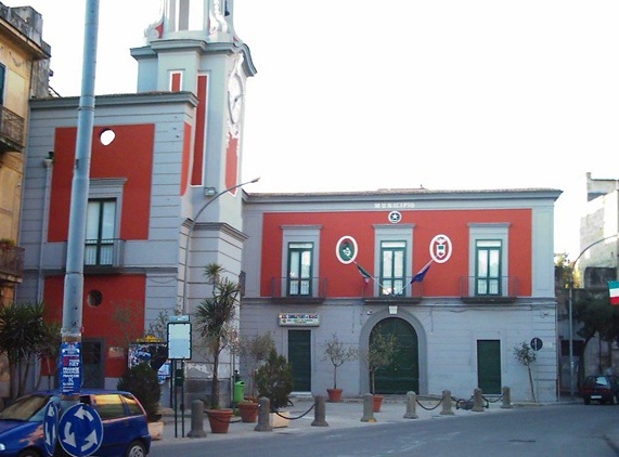 Casandrino: Dipendenti comunali non ricevono i ticket mensa da oltre un anno