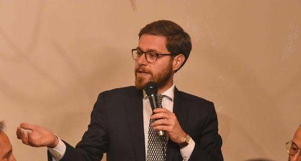 Lusciano. Siluramento della giunta. Mariniello: “La verità è che non si tratta di rotazione. Vi spiego i motivi”.