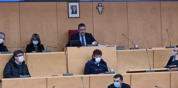 Acerra. Convocato per domani il consiglio comunale: semaforo verde anche per il nuovo portale comunale