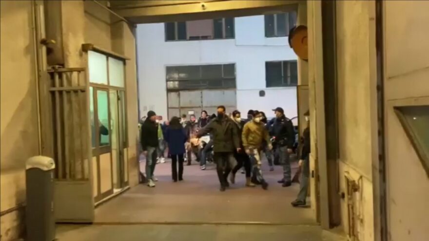 I rapinatori di Gianni sono tutti minorenni. Emessi i fermi della Procura