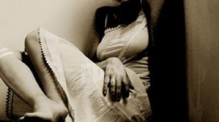 Arzano: Donna uccisa a botte dal compagno, ascoltati i testimoni