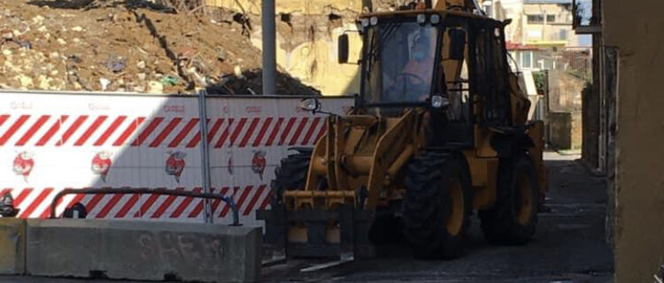 Afragola. Riapre via Plebiscito: era chiusa dal crollo dell’edificio, boccata di ossigeno per il traffico veicolare di quel quartiere