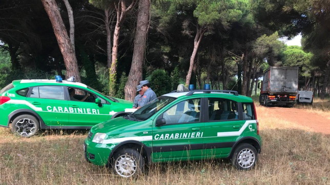 Scaricavano liquami nei Regi Lagni: Sequestrato centro ippico