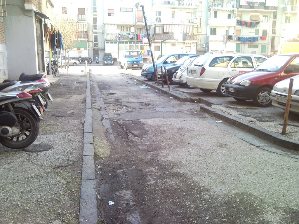 Napoli: Spari al Rione Traiano, è guerra tra i clan