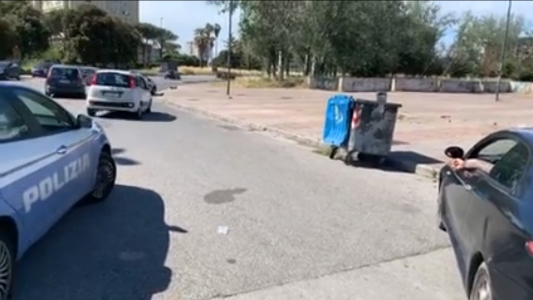 Scampia: presunto pedofilo linciato dalla folla e gettato in un cassonetto