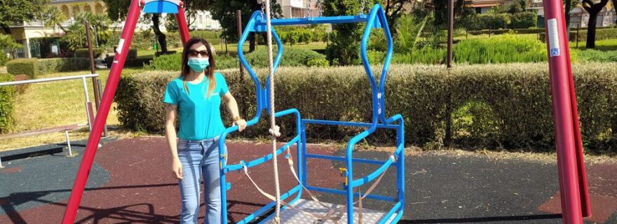 Distrutta la giostra per disabili nella Pineta di Afragola - Nano TV