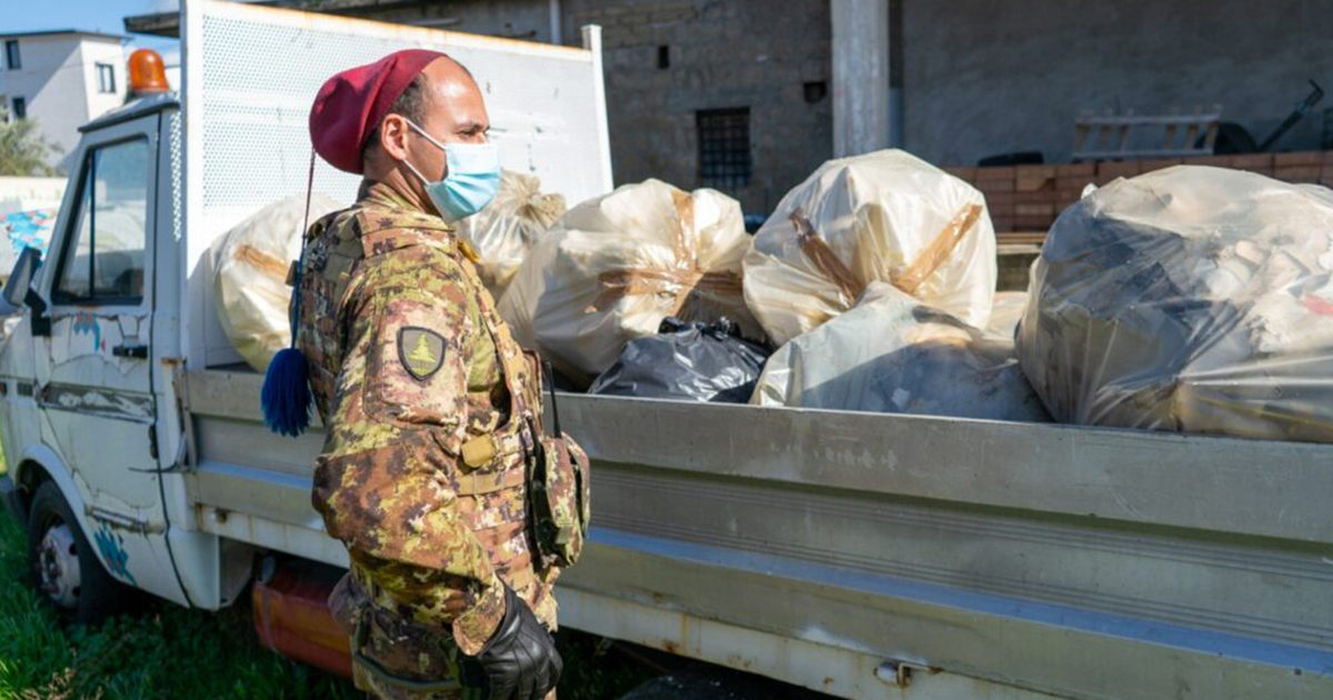 “Terra dei Fuochi”: Rifiuti speciali pericolosi, denuncia e sequestri