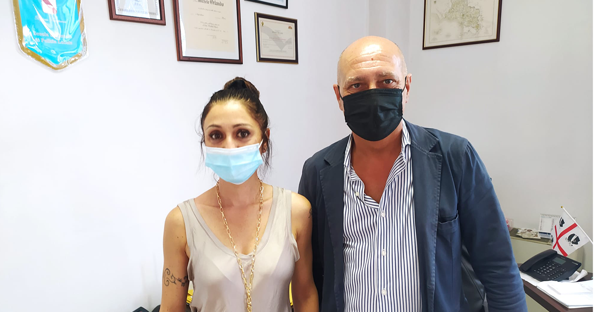 Afragola: incontro tra la “Battaglia di Andrea” e il comandante della Polizia Locale per discutere della tutela delle persone con disabilità e risolvere i problemi dell’utilizzo improprio degli stalli