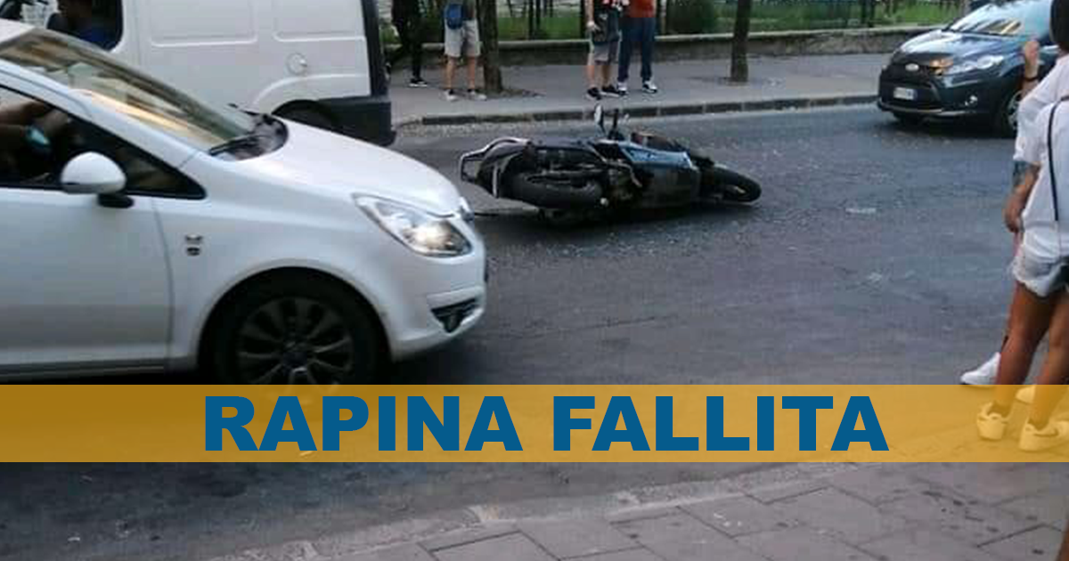 Casoria: rapinatori messi in fuga dalla vittima, abbandonano la moto