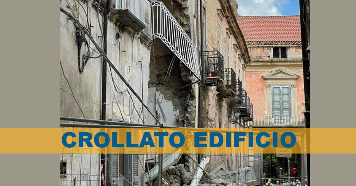 Orta di Atella: crollato edificio nel centro storico