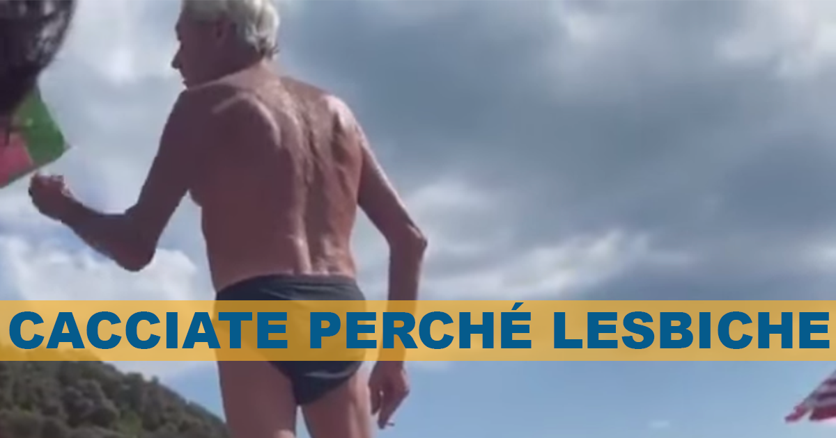 Cacciate dalla spiaggia perché sono lesbiche, indignazione sul web
