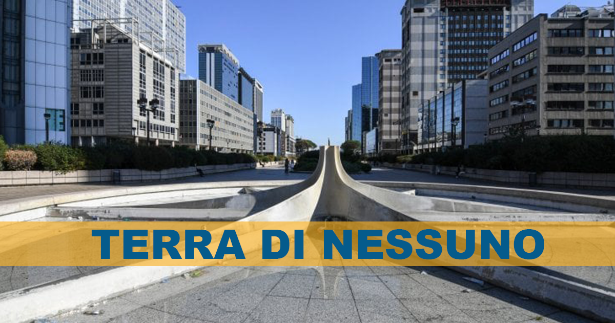 Gli chiede una sigaretta e gli porta via l’auto, rapinato automobilista al Centro Direzionale