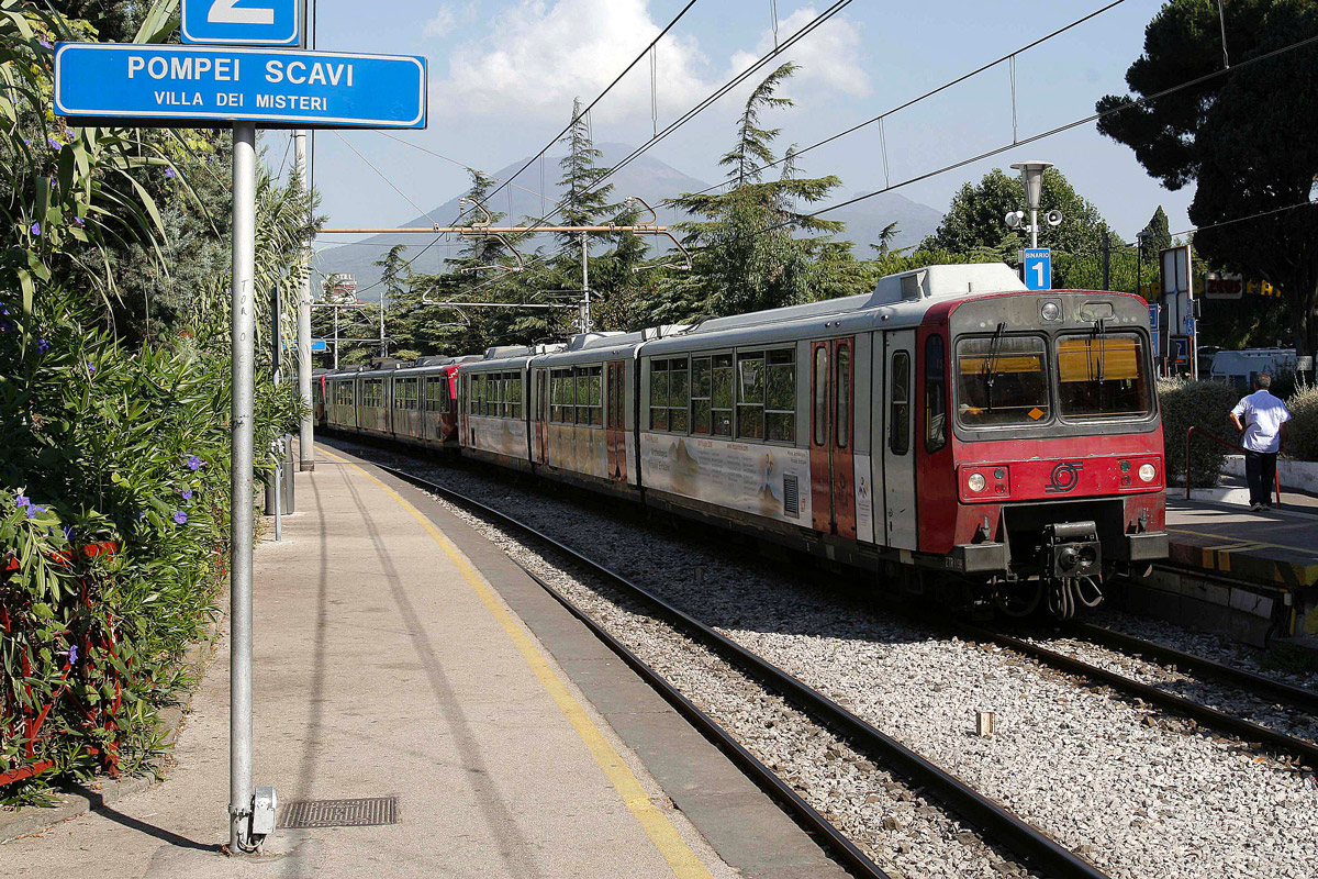 Circumvesuviana: Mancanza di personale, cancellate 39 corse in un giorno
